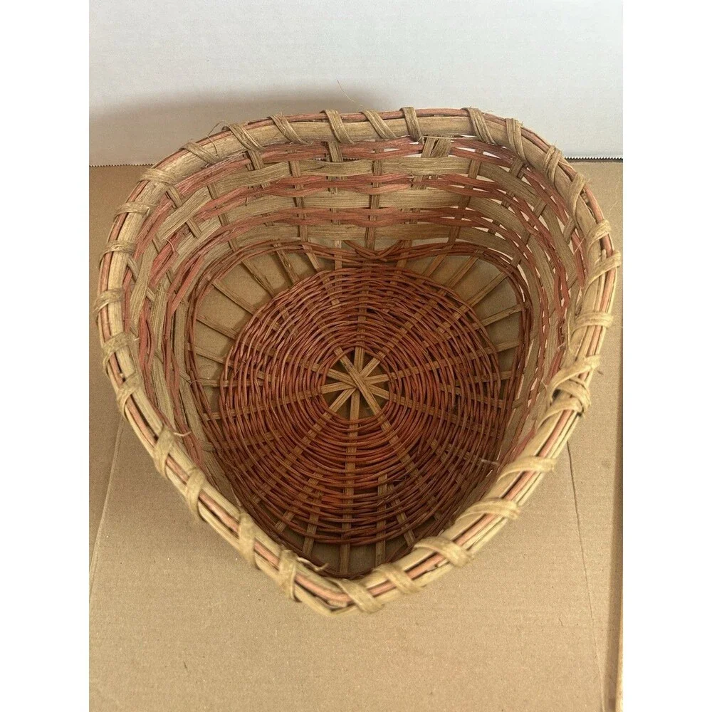 Vintage Heart Shaped Wicker Basket Rustic Farmhouse Decor Storage w Handle